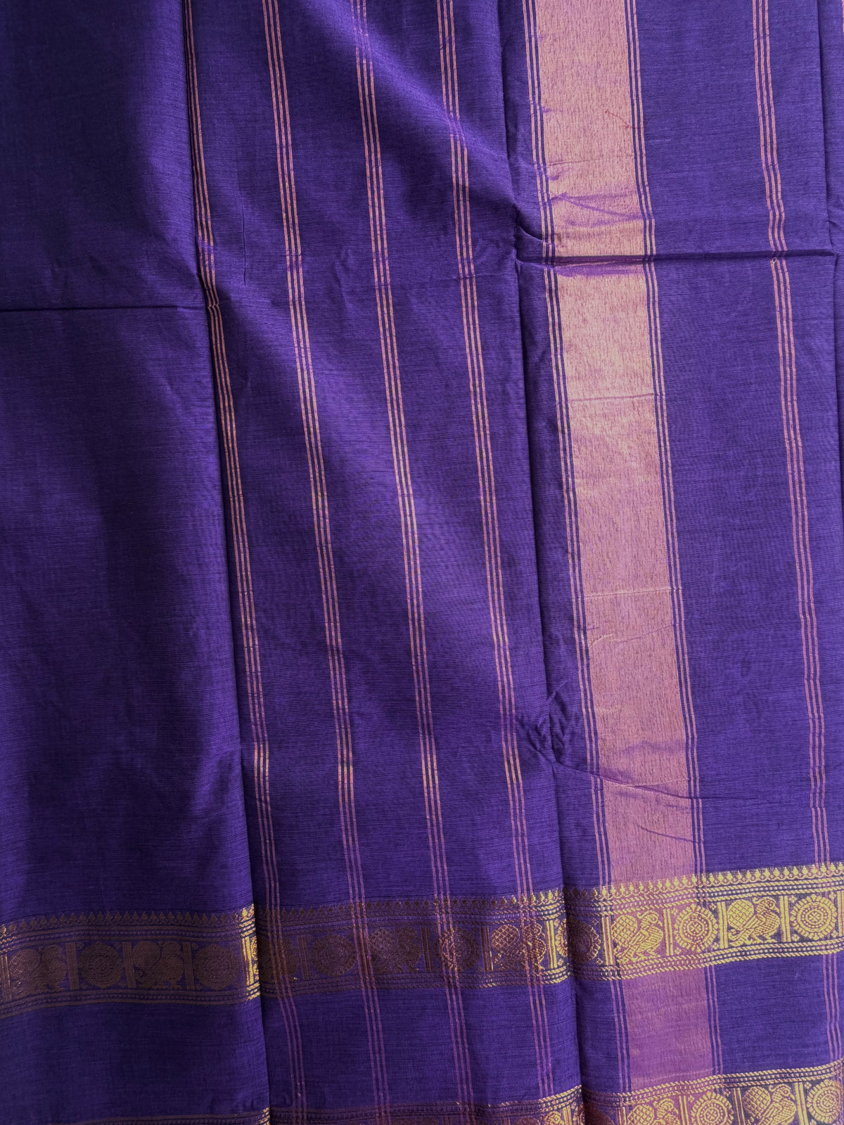 Kanchi cotton saree with zari border