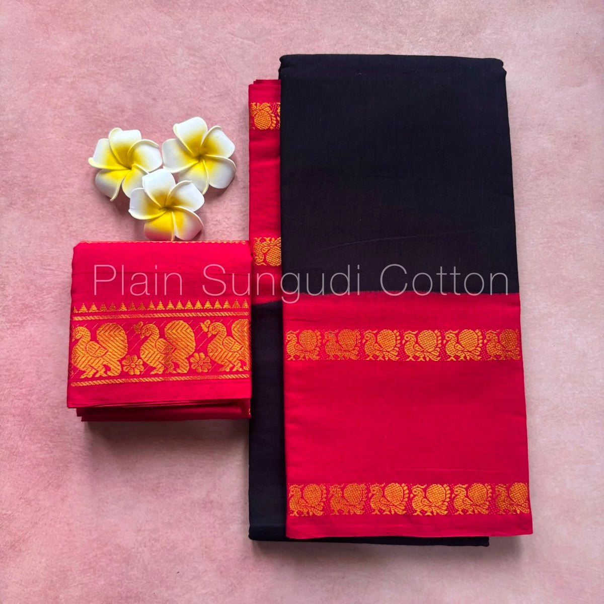 Sungudi Cotton saree with contrast border