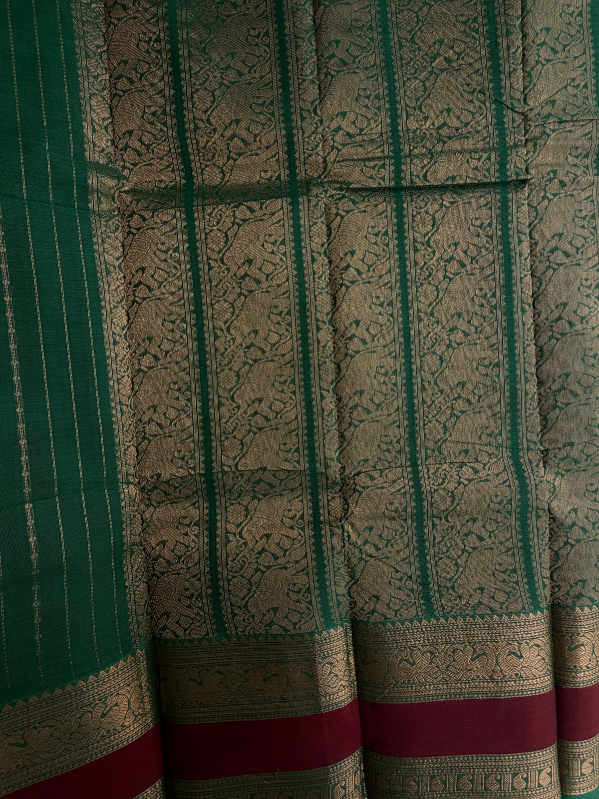 Kanchi cotton saree in Vairaoosi weaves & grand pallu Green