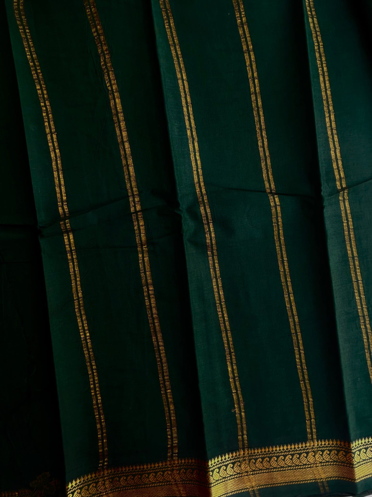 Sungudi Cotton saree With Velthari blouse Green