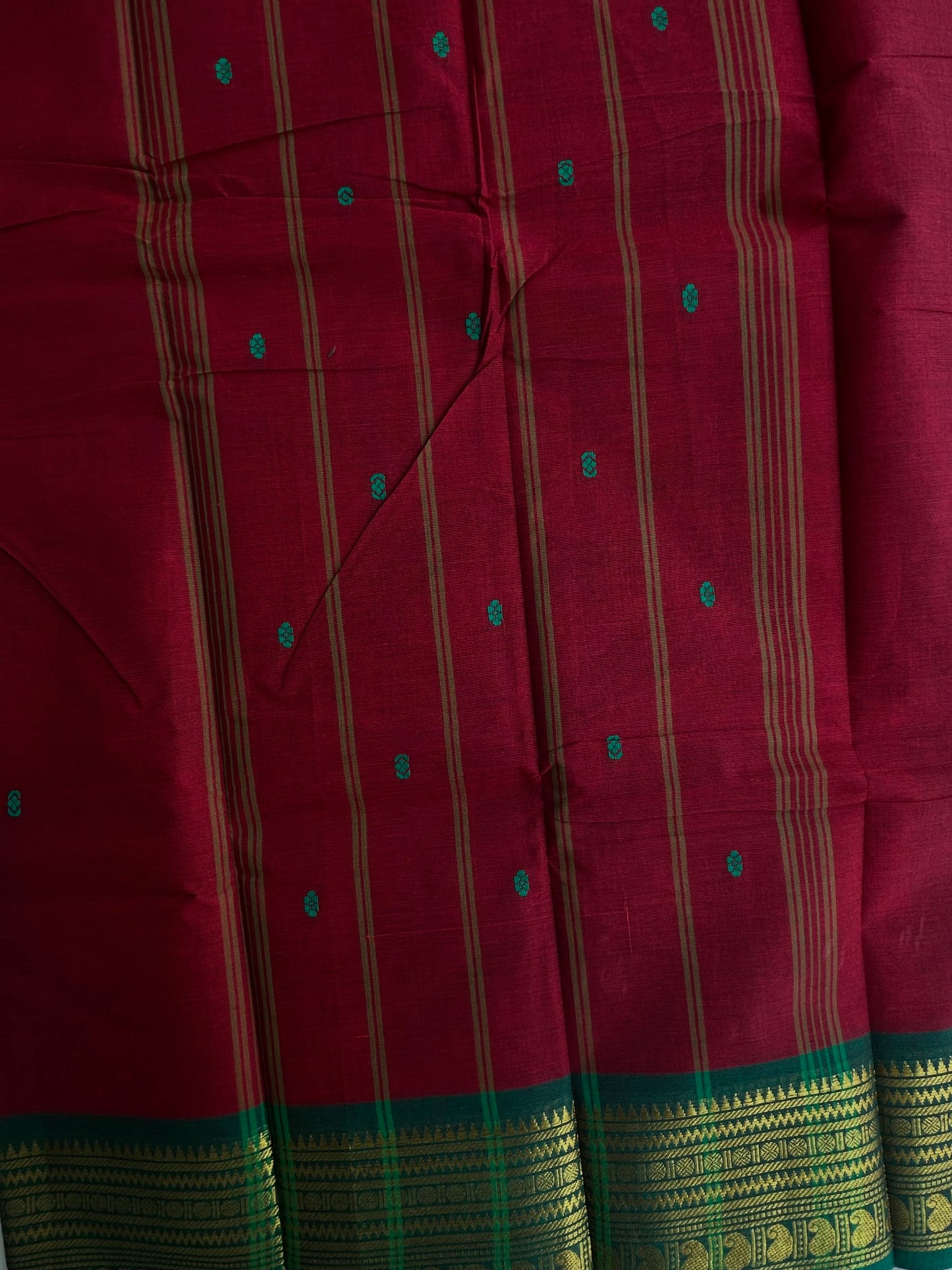 Kanchi cotton saree with butta weaves