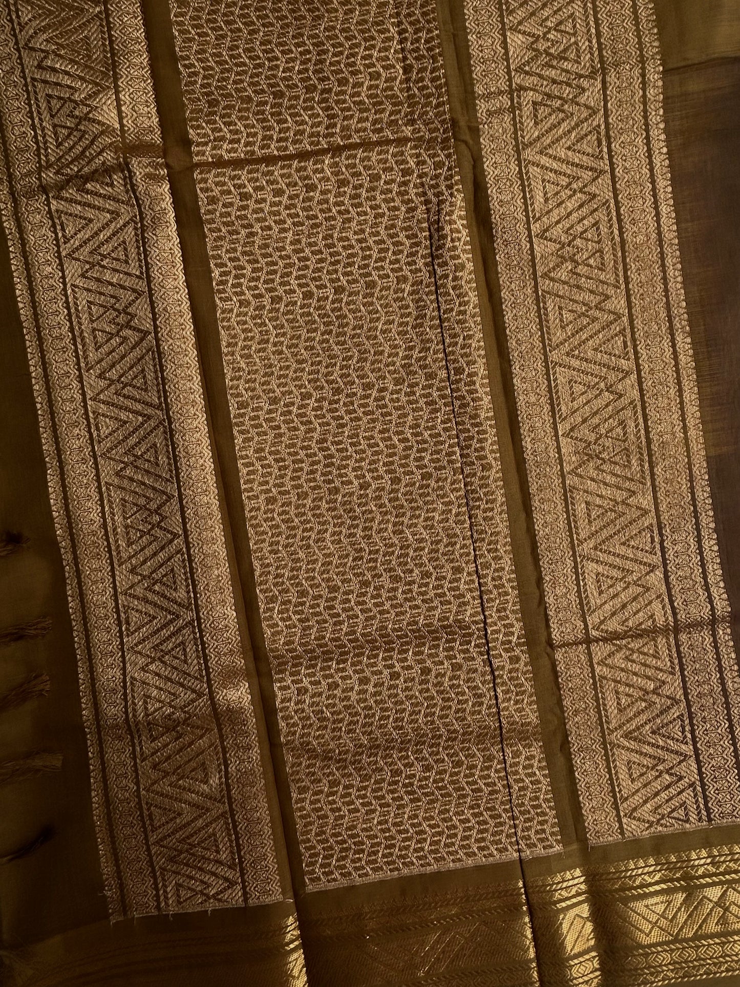 Kanchi cotton saree with zari weaves & grand pallu