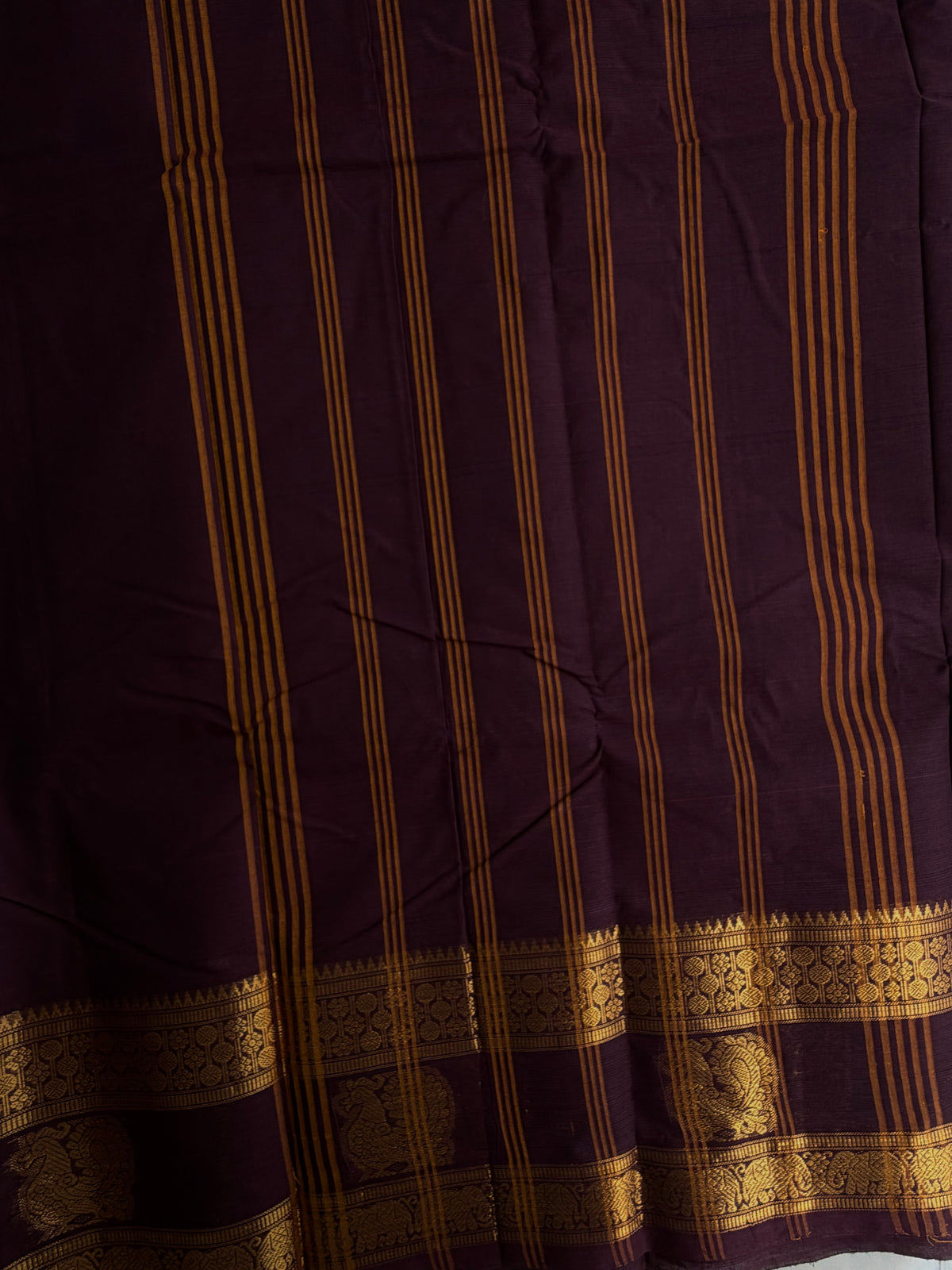 Kanchi cotton saree with zari border butta weaves