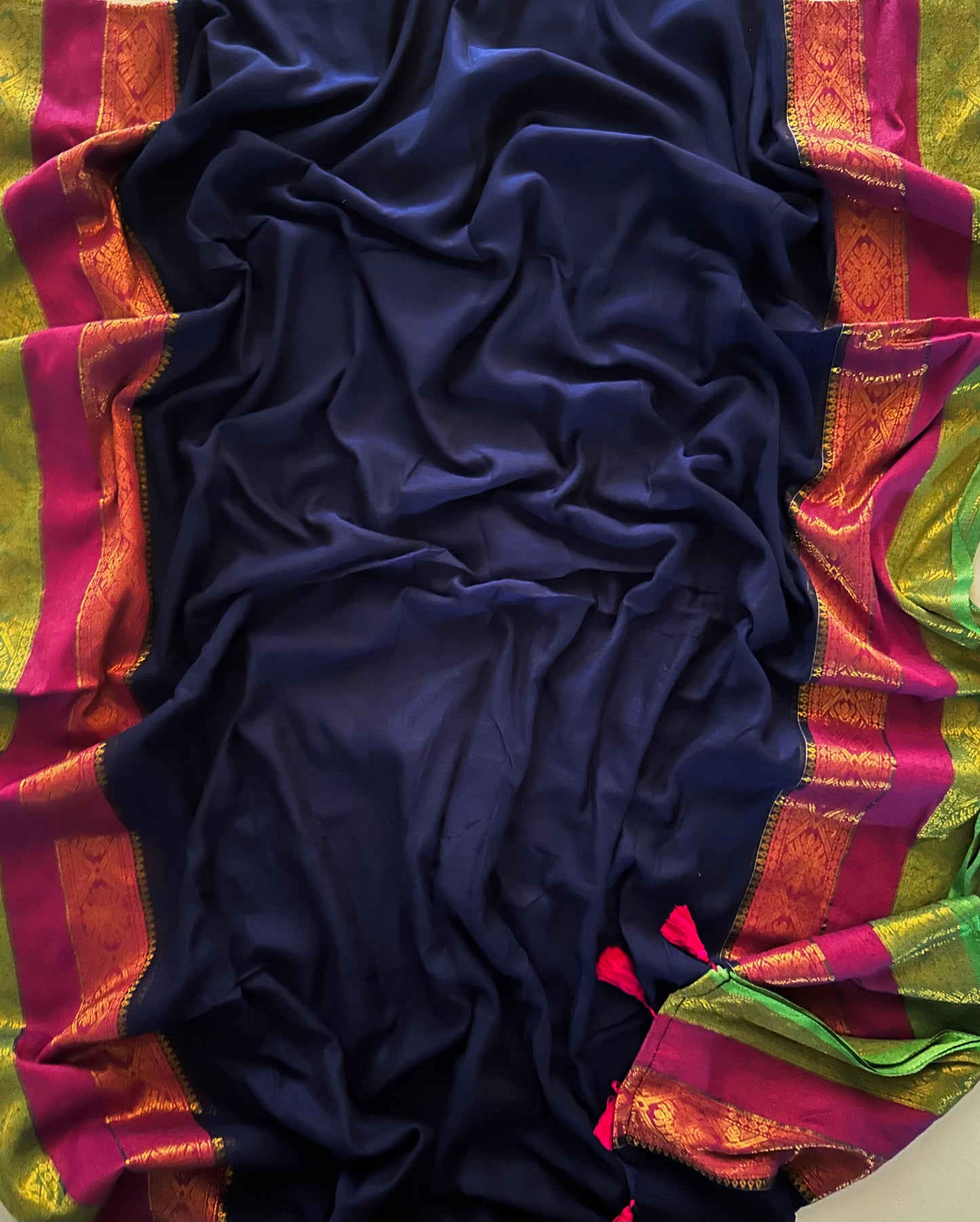 Mul mul saree with zari border