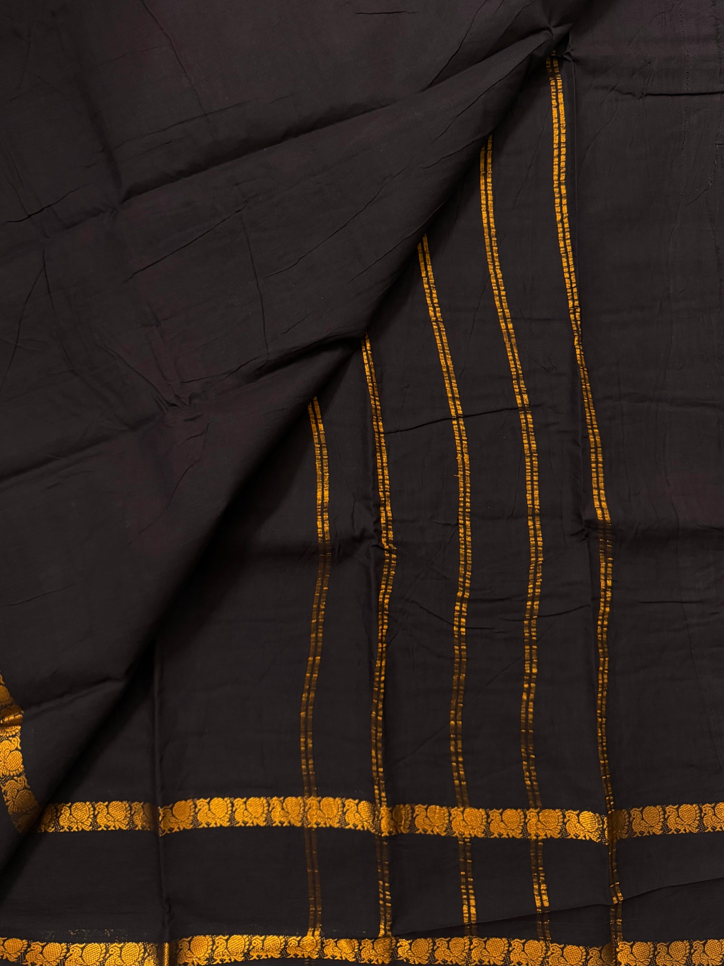Sungudi Cotton saree with peacock border brown