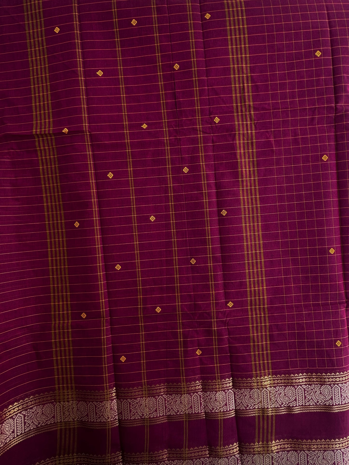 Kanchi cotton saree in checks & butta weaves