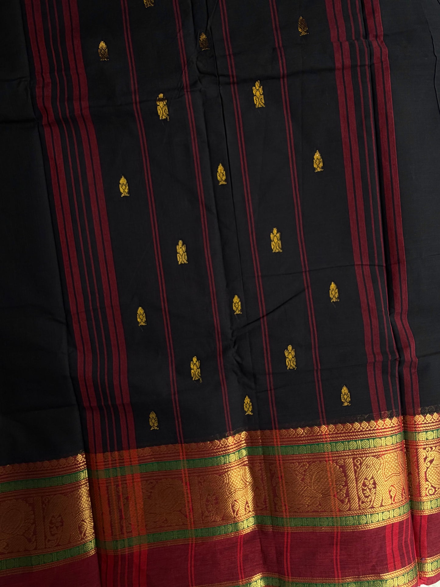 Kanchi cotton saree with butta weaves