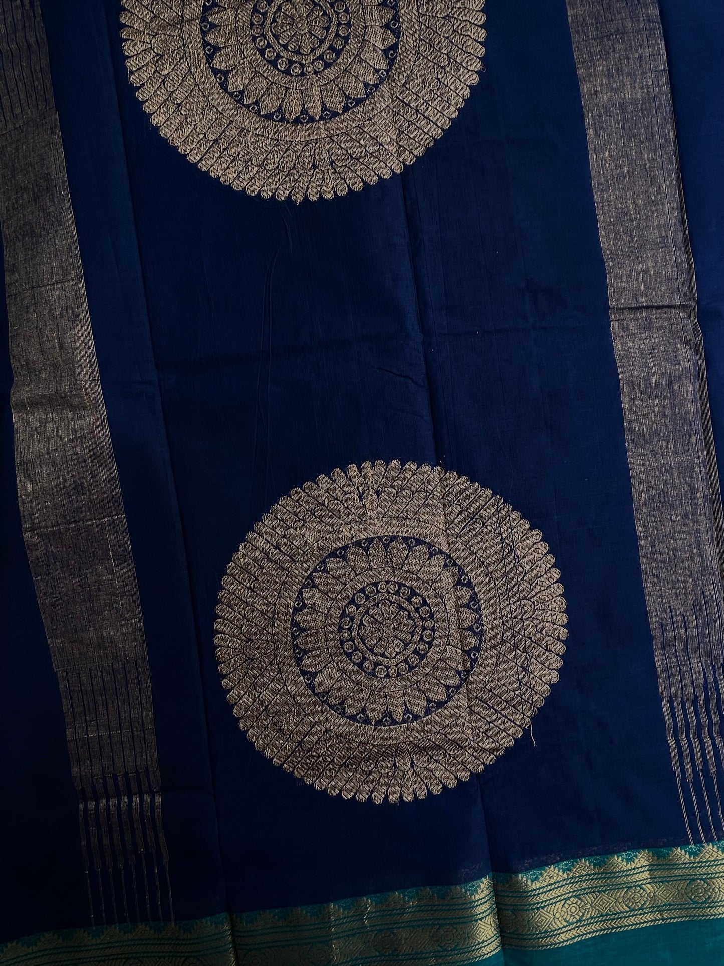 Kanchi cotton saree with annam zari butta weaves & grand pallu