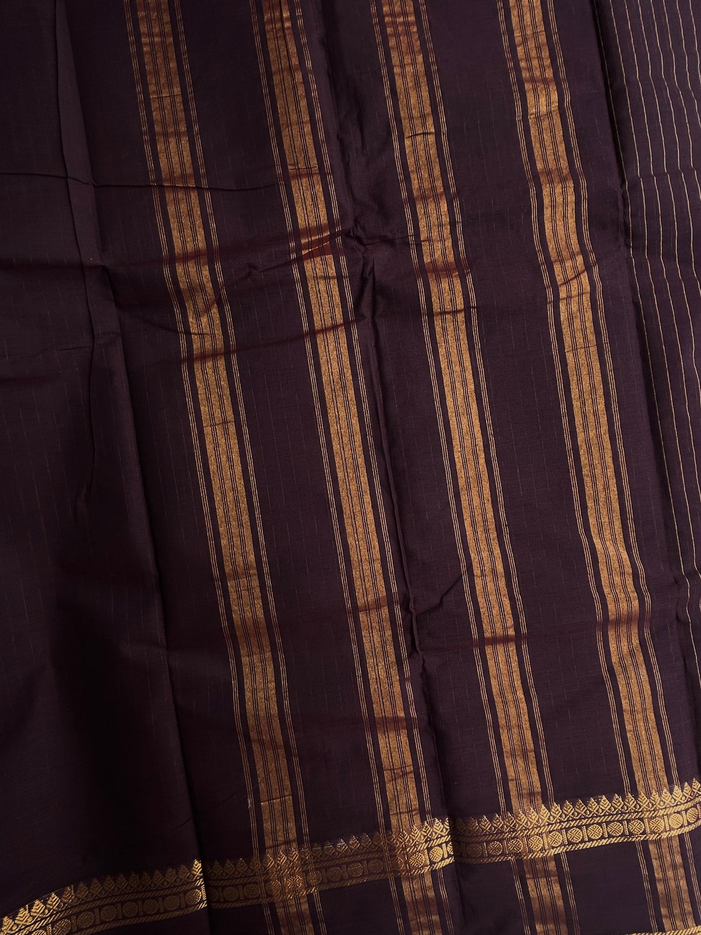 Kanchi cotton saree in Vairaoosi weaves brown