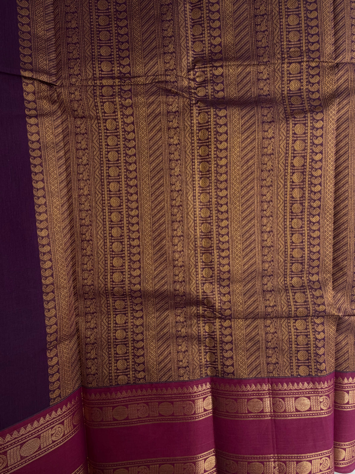 Kanchi cotton saree with butta weaves & grand pallu