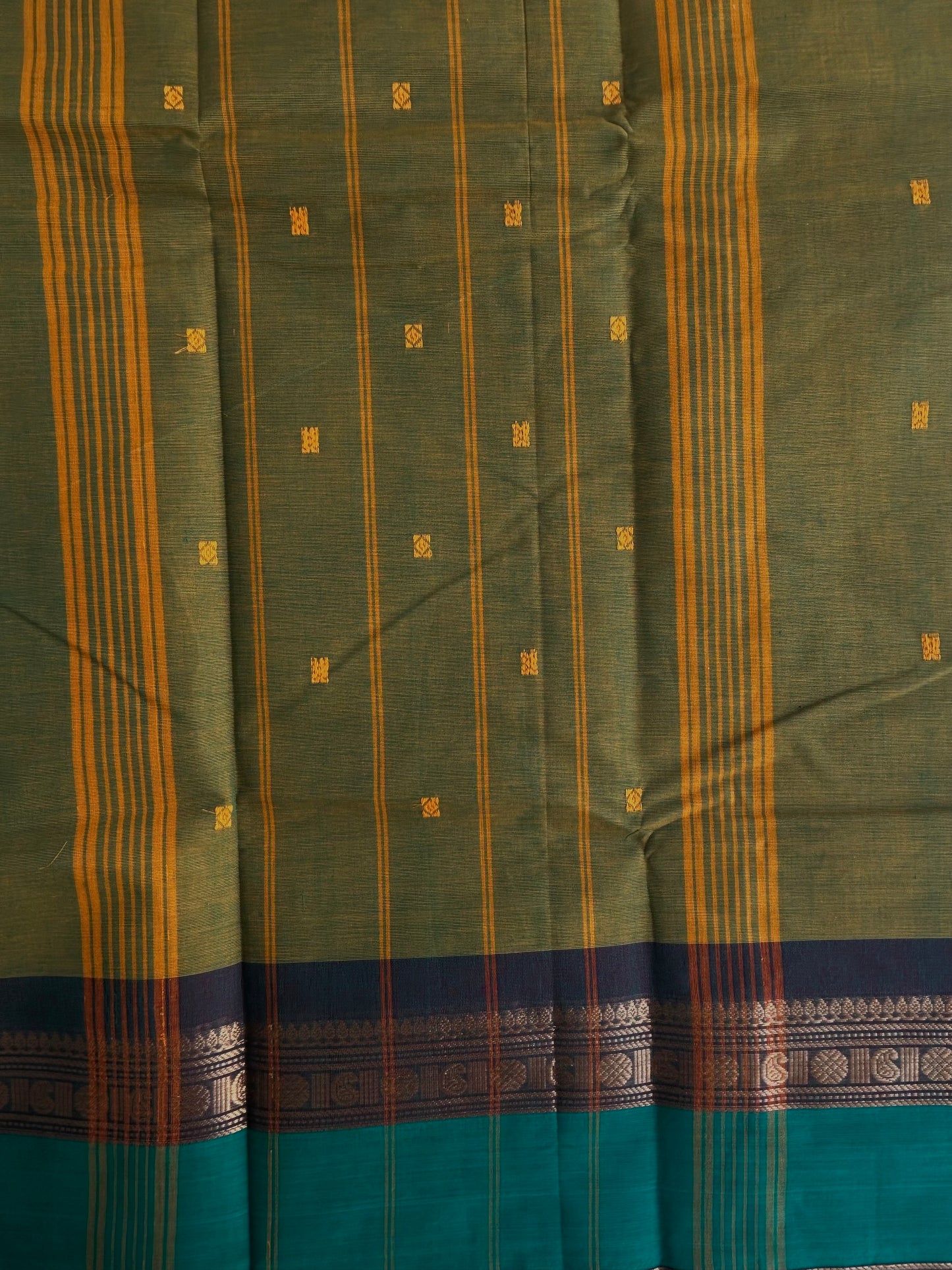 Kanchi cotton saree in butta weaves