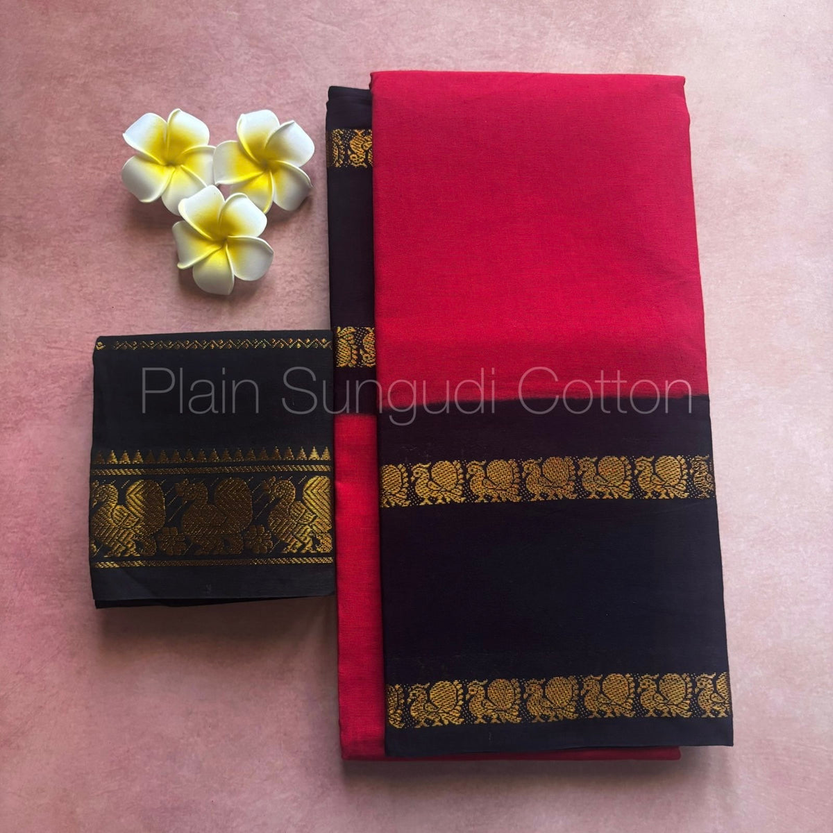 Sungudi Cotton saree with contrast border