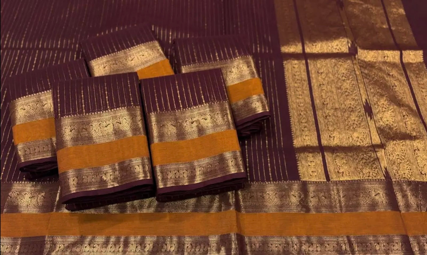 Kanchi Vairaoosi weaves saree - brown