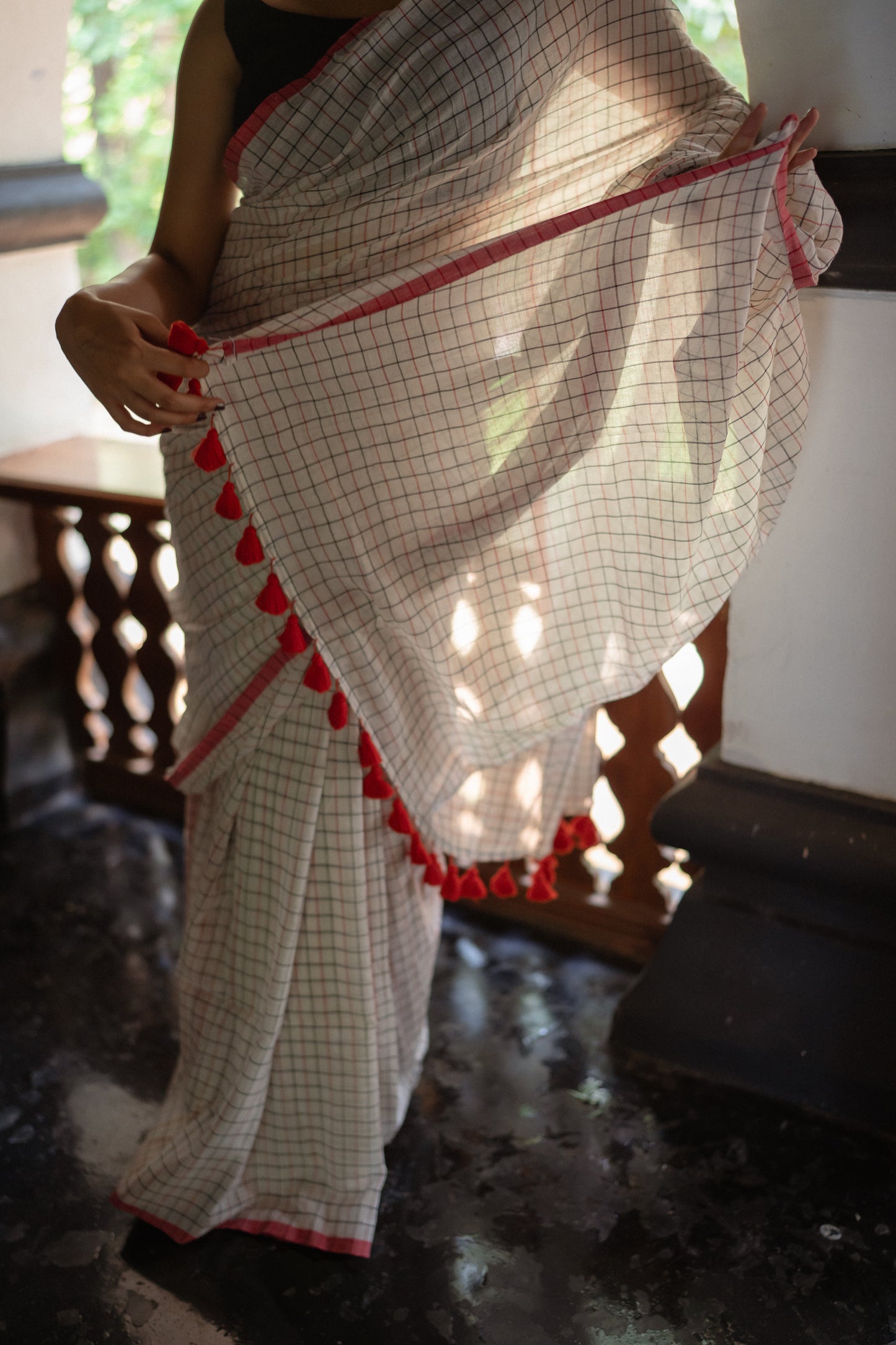 Handloom mul cotton check saree
