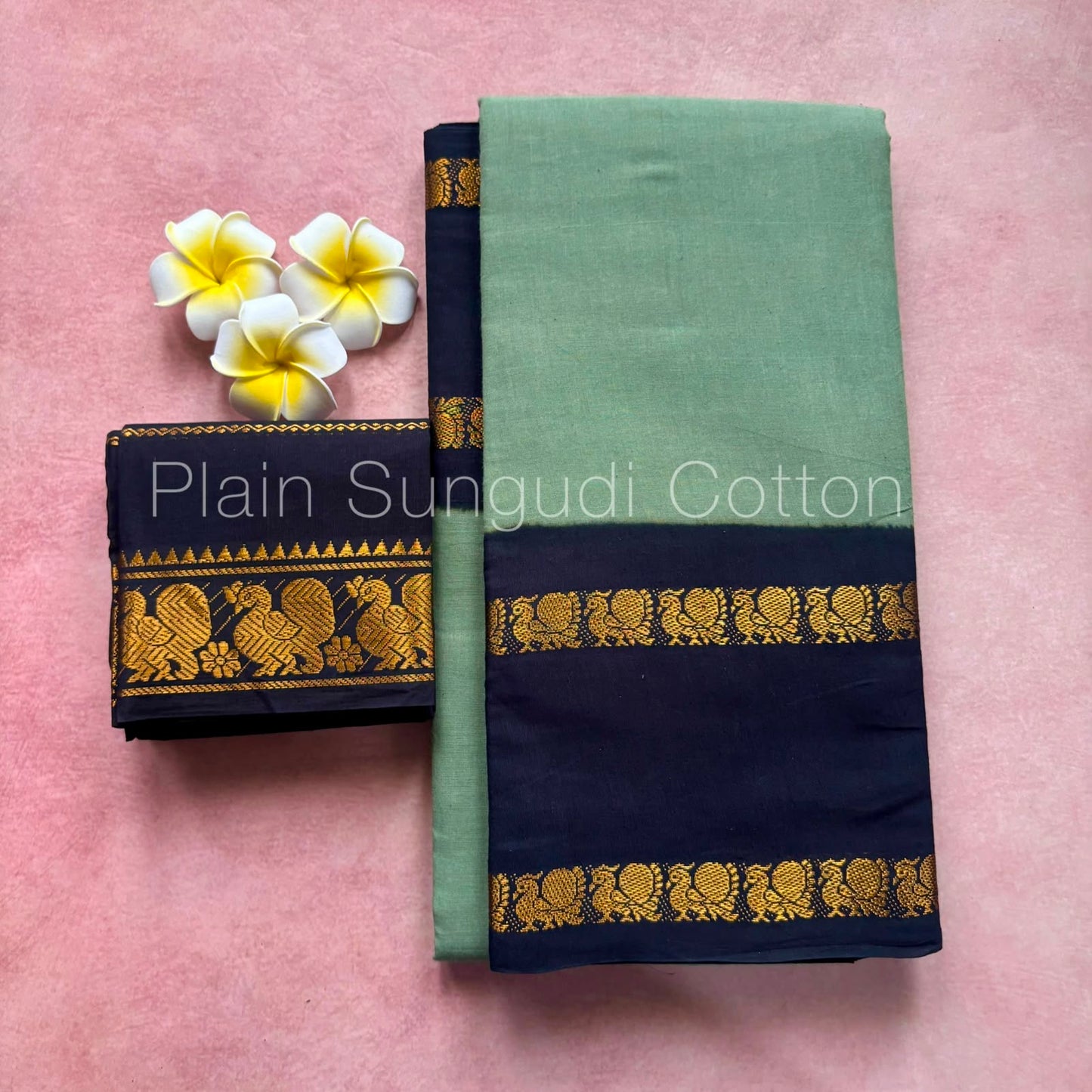 Sungudi Cotton saree with contrast border