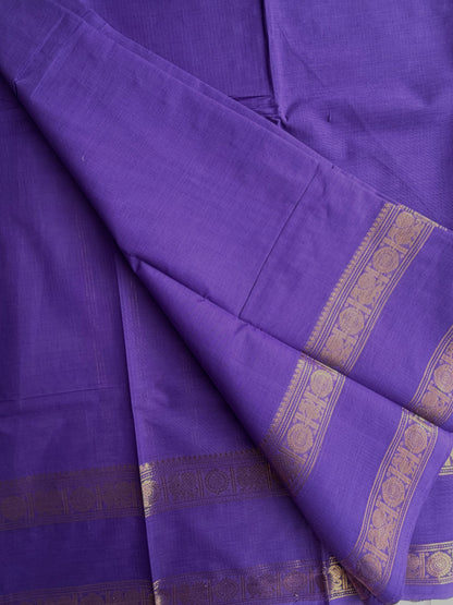 Kanchi cotton saree with zari border