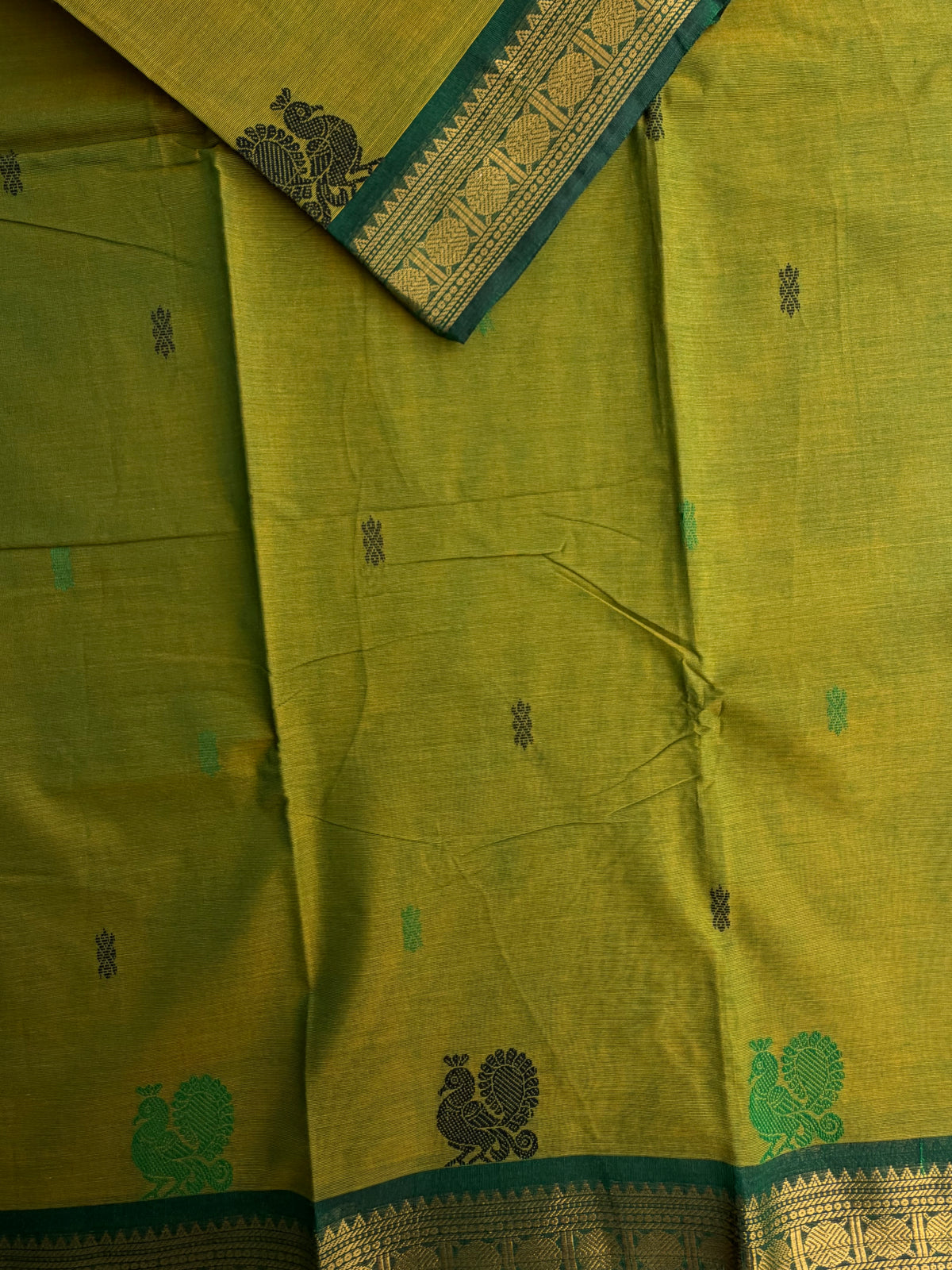 Kanchi cotton saree with butta weaves