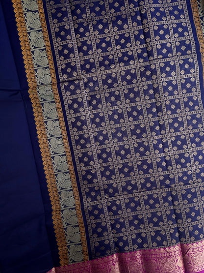 Kanchi cotton saree in butta weaves & grand pallu