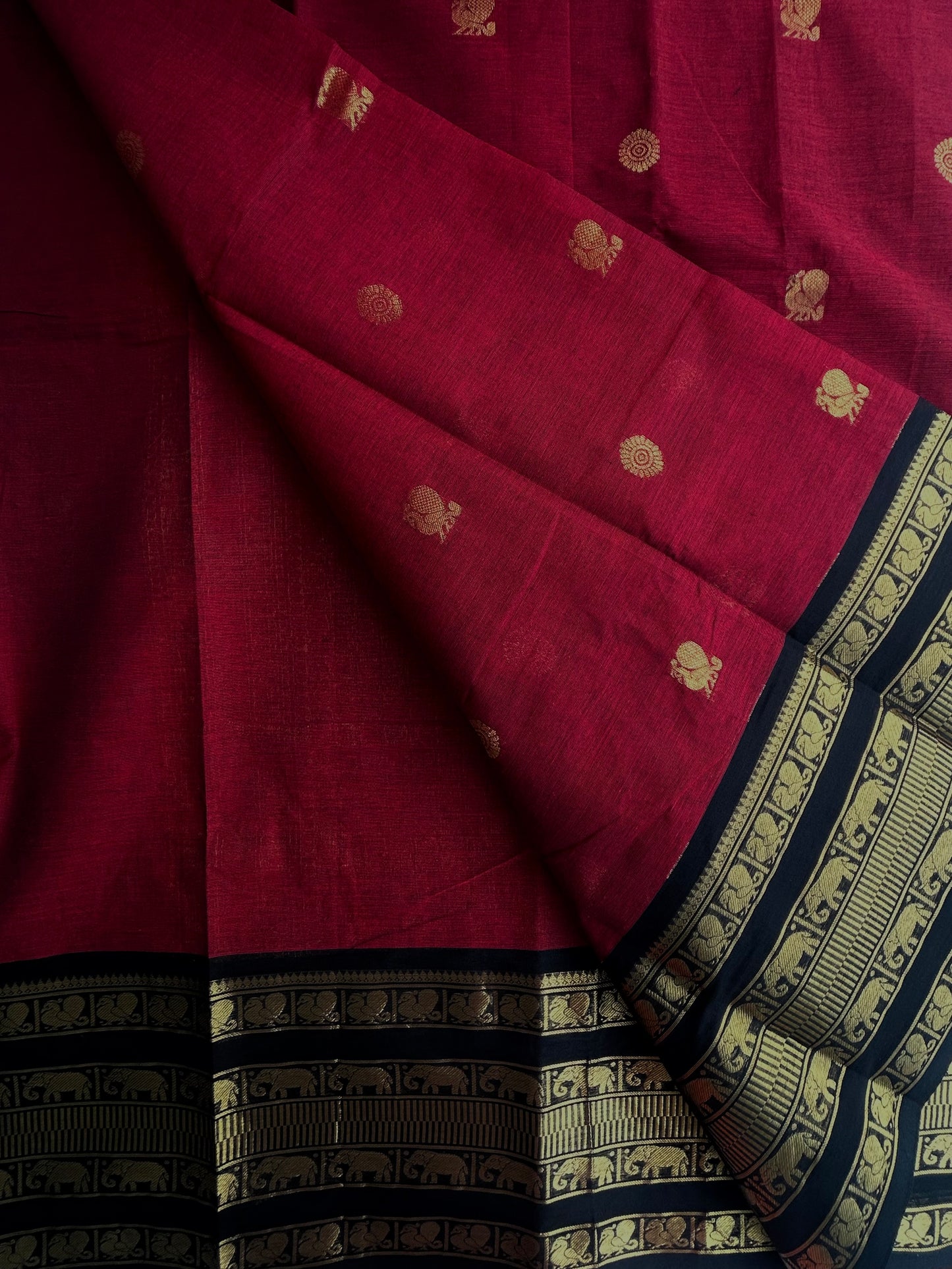 Kanchi cotton saree with butta weaves and grand pallu