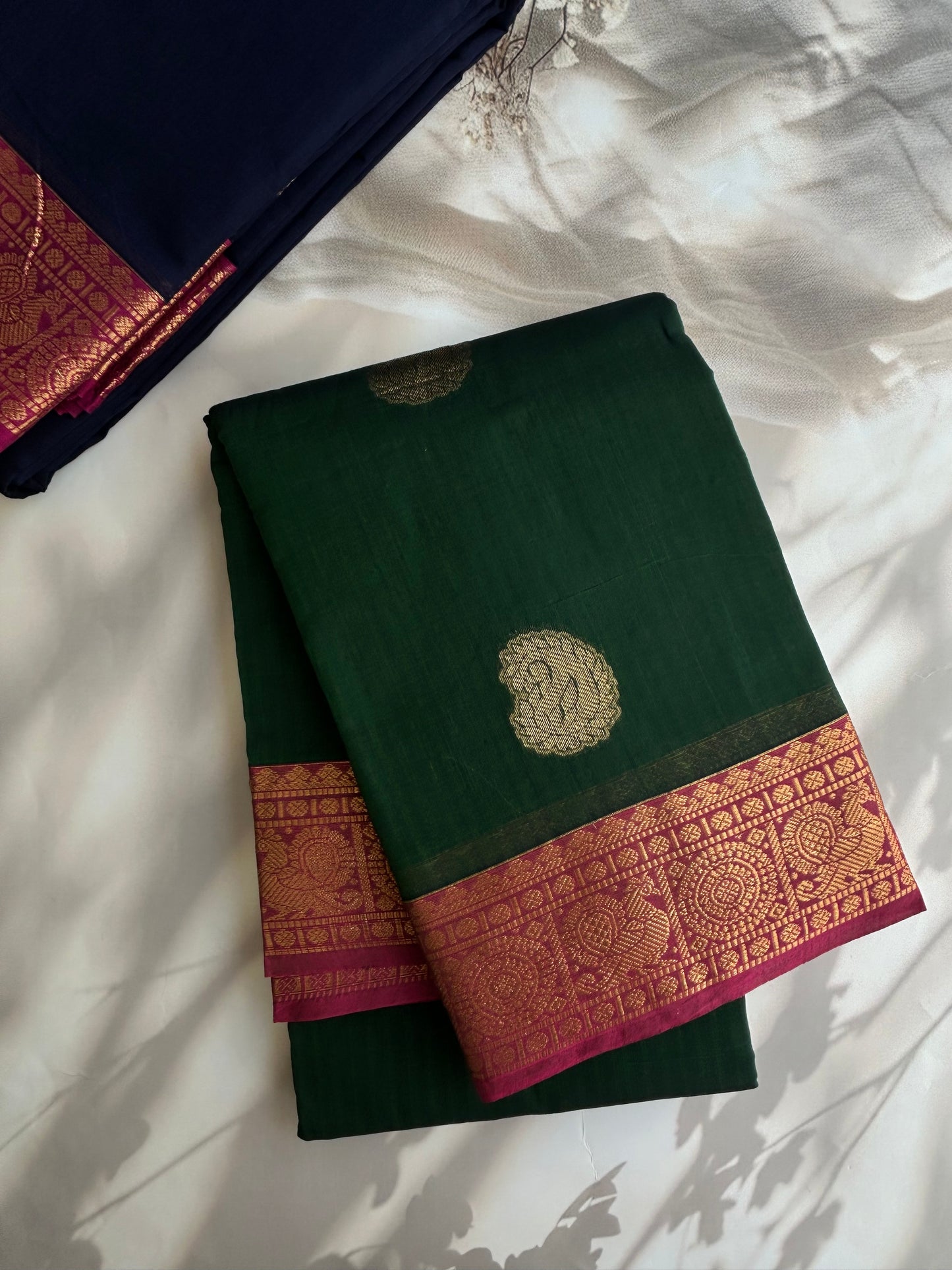 Kanchi cotton saree with butta weaves & grand pallu
