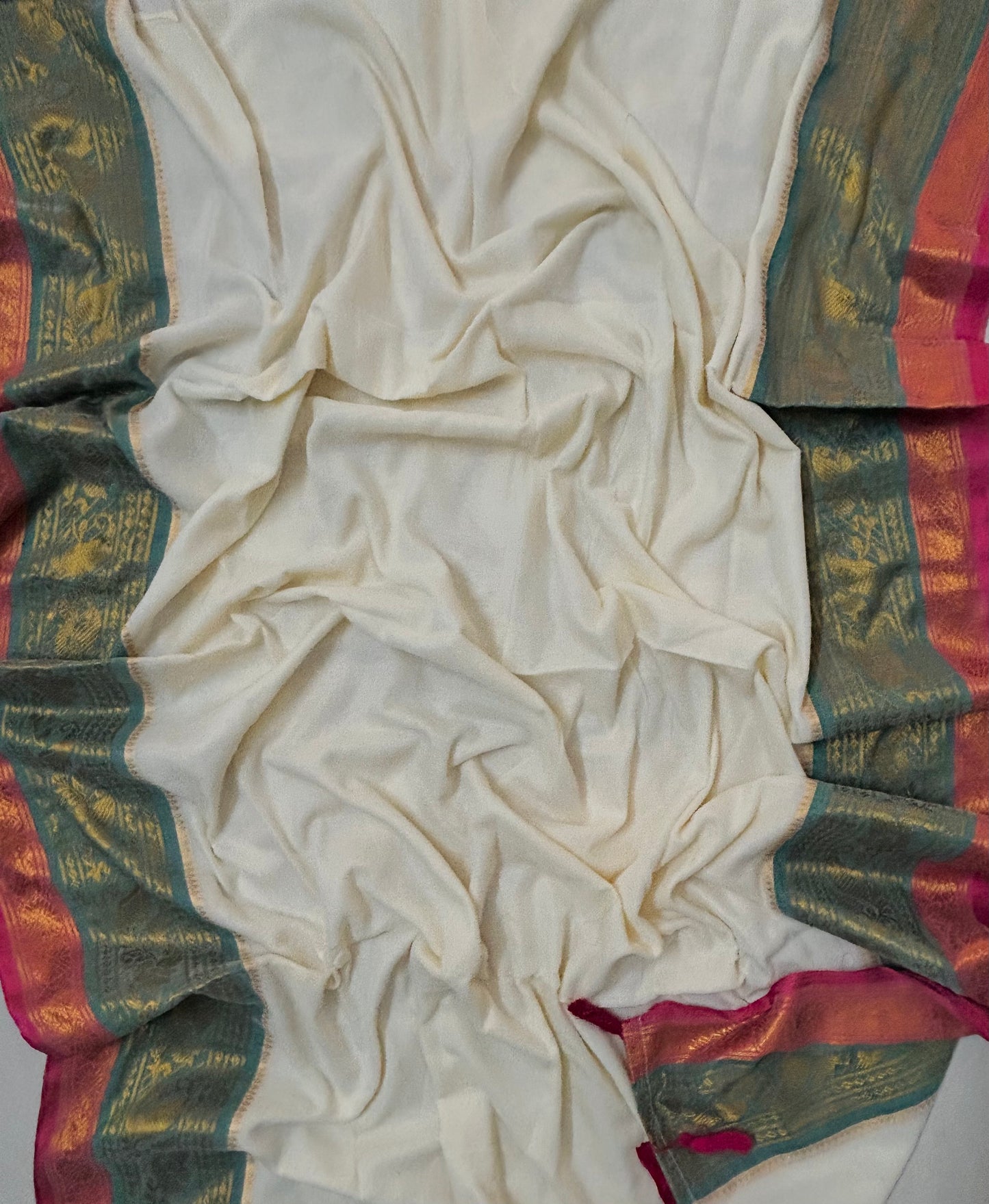 Mul mul saree with zari border