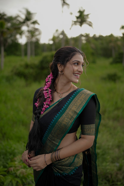 Kanchi cotton saree with rettapet border