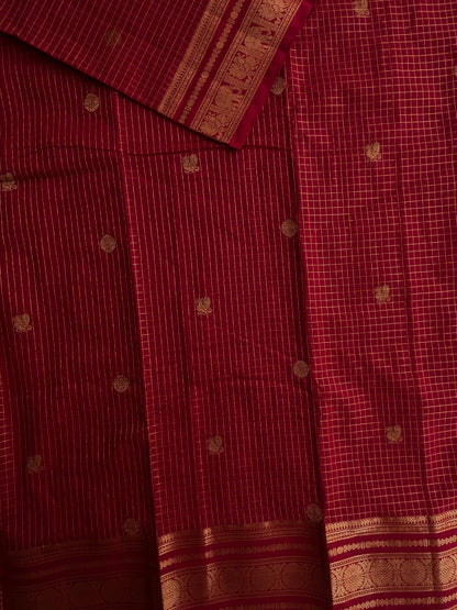 Kanchi cotton saree with kattam zari weaves & grand pallu - red