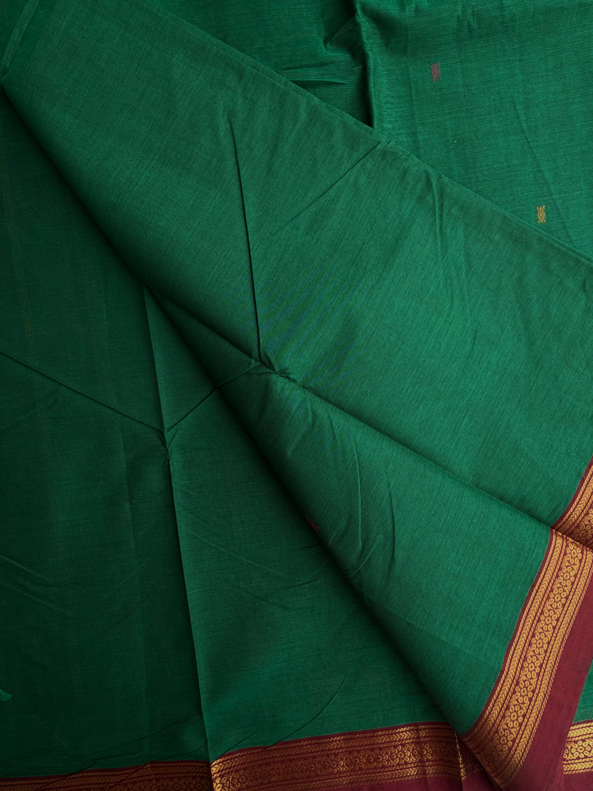 Kanchi cotton saree with butta weaves