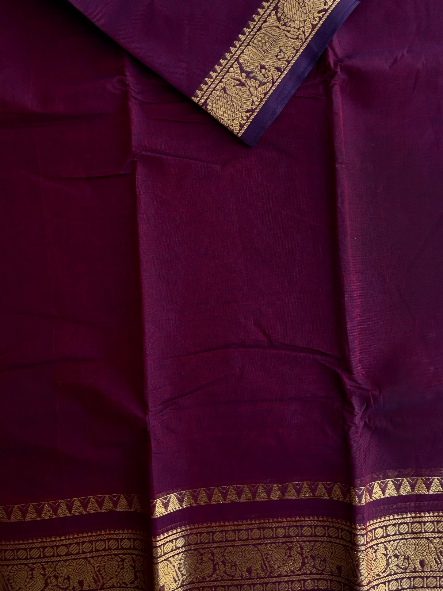 Kanchi cotton saree with rettapett border