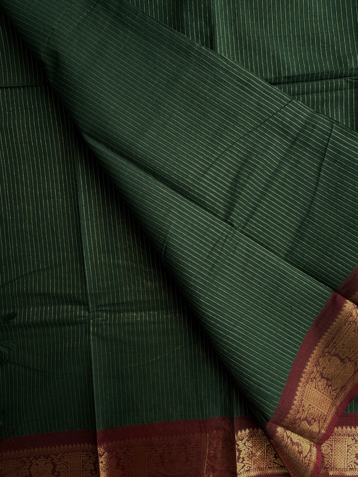 Kanchi cotton saree with Vairaoosi weaves