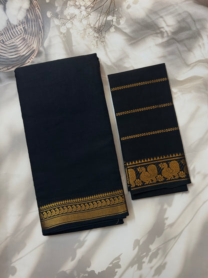 Sungudi Cotton saree with Velthari blouse black