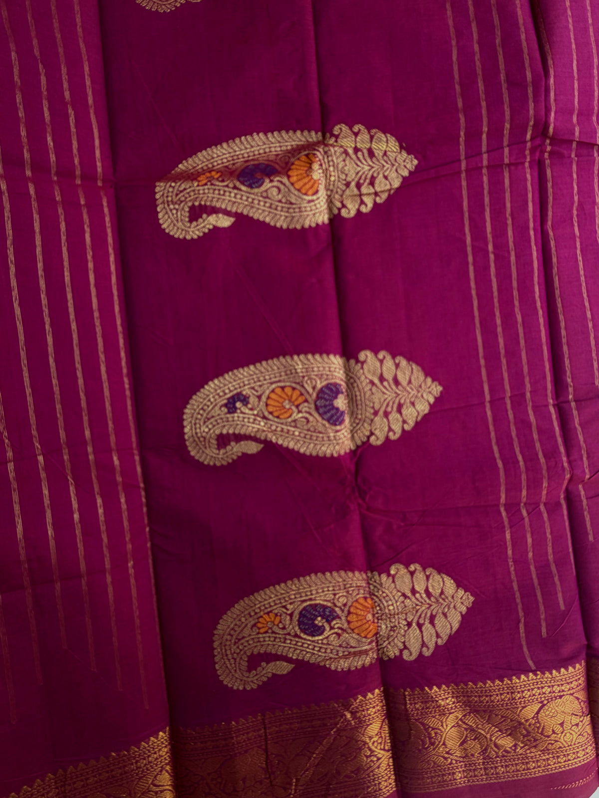 Kanchi cotton saree with butta weaves & zari pallu pink