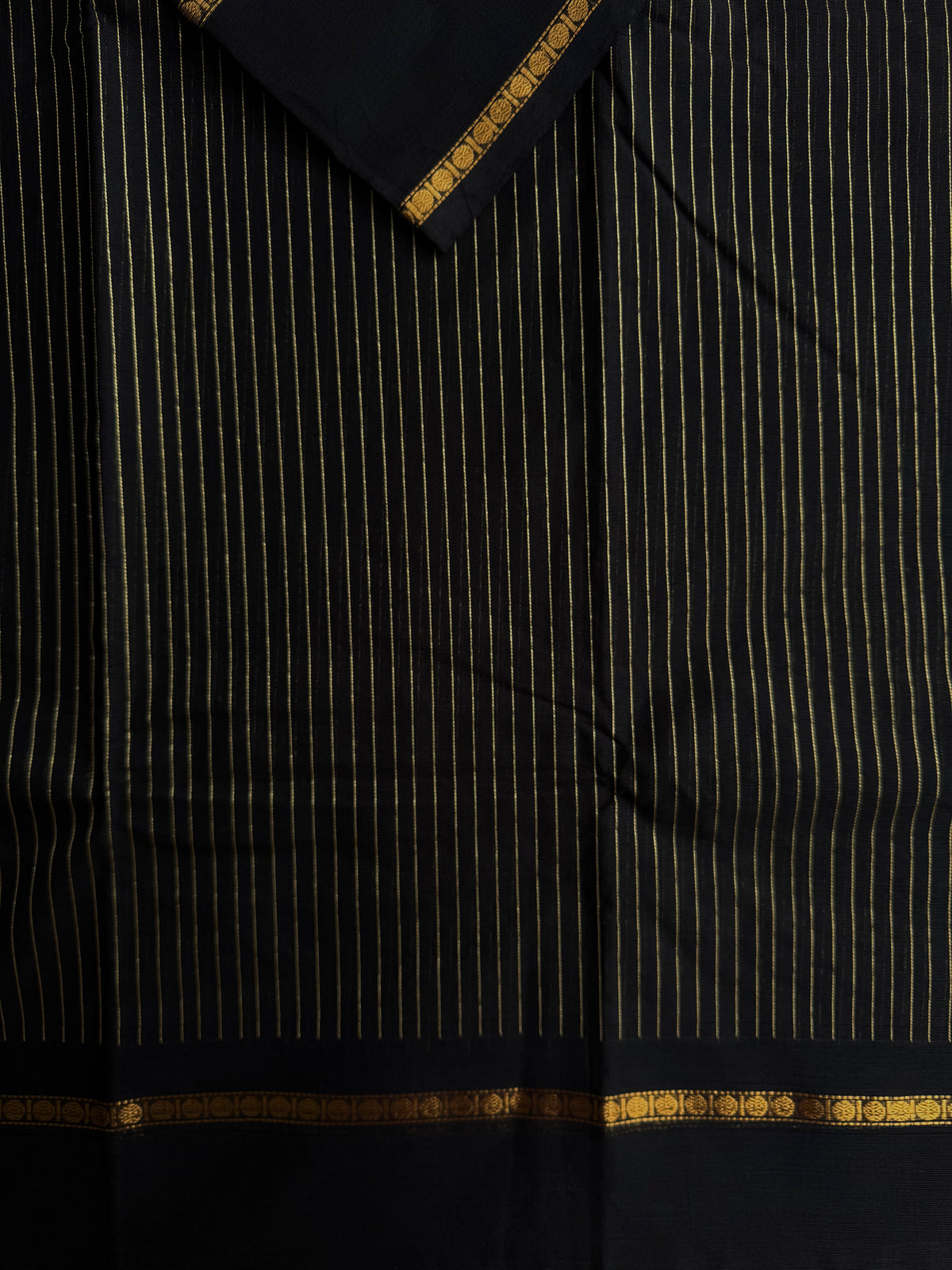Kanchi cotton saree with Vairaoosi weaves - black