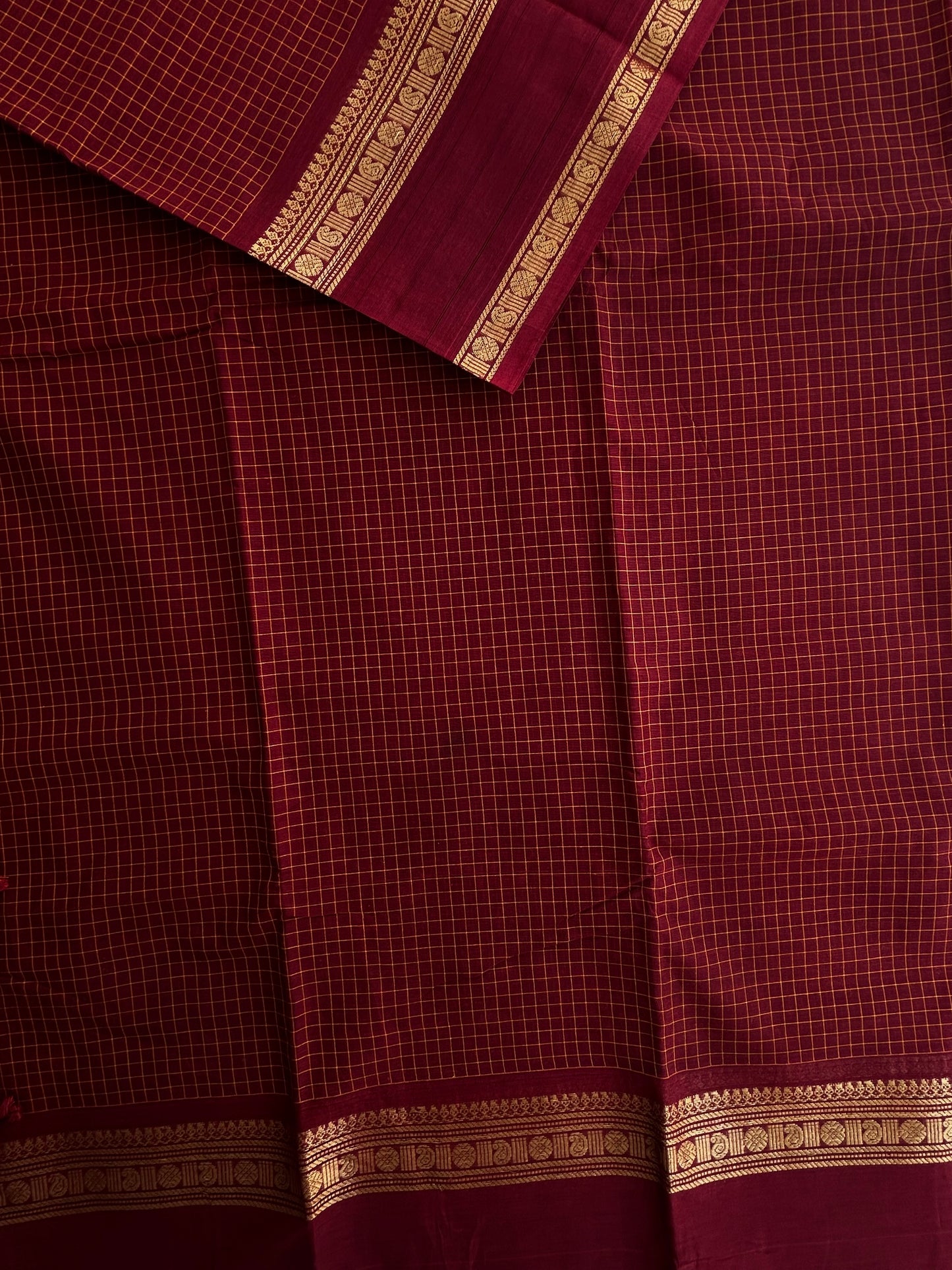Maroon Kanchi cotton saree in kattam pattern