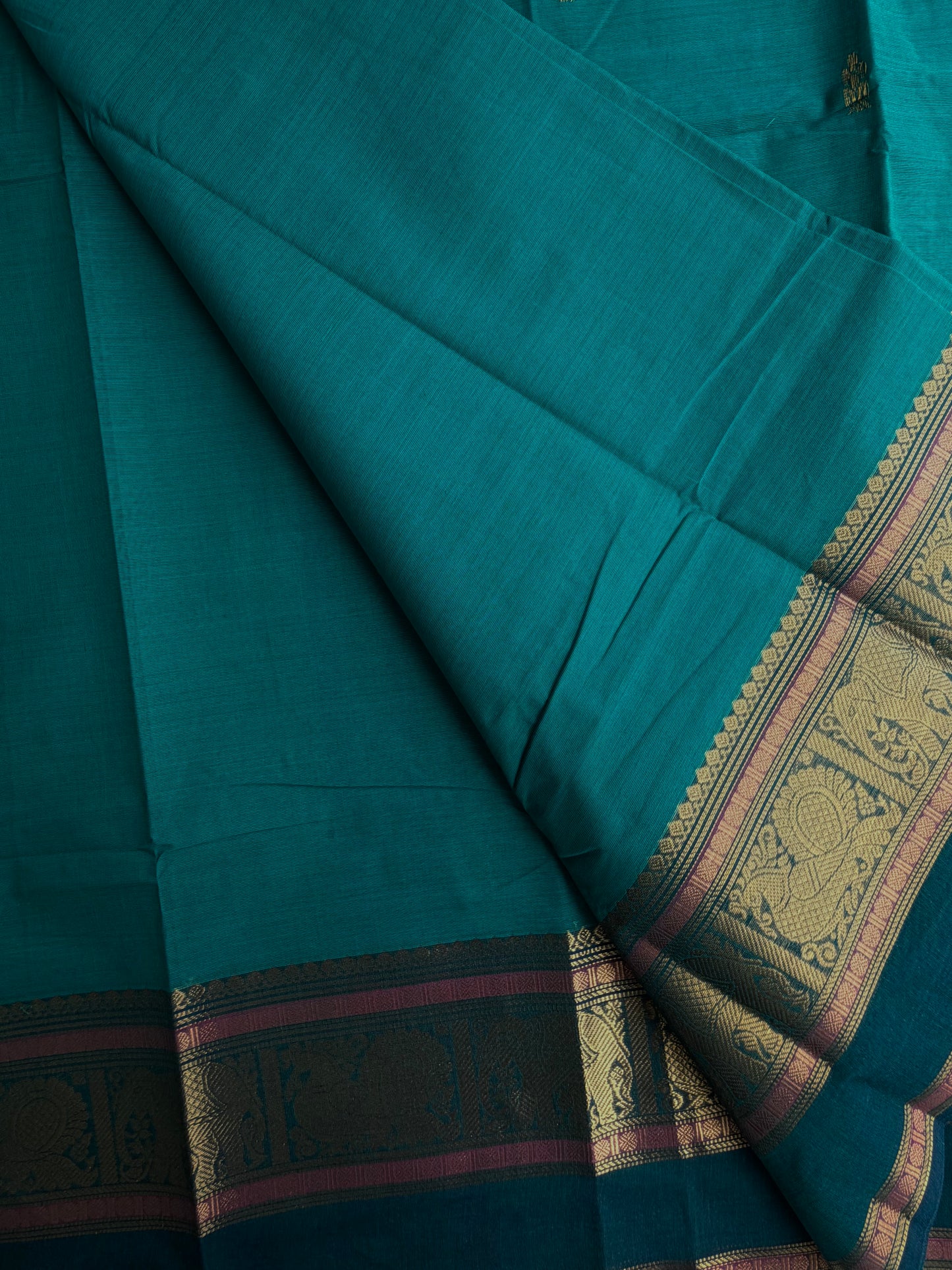 Kanchi cotton saree with butta weaves