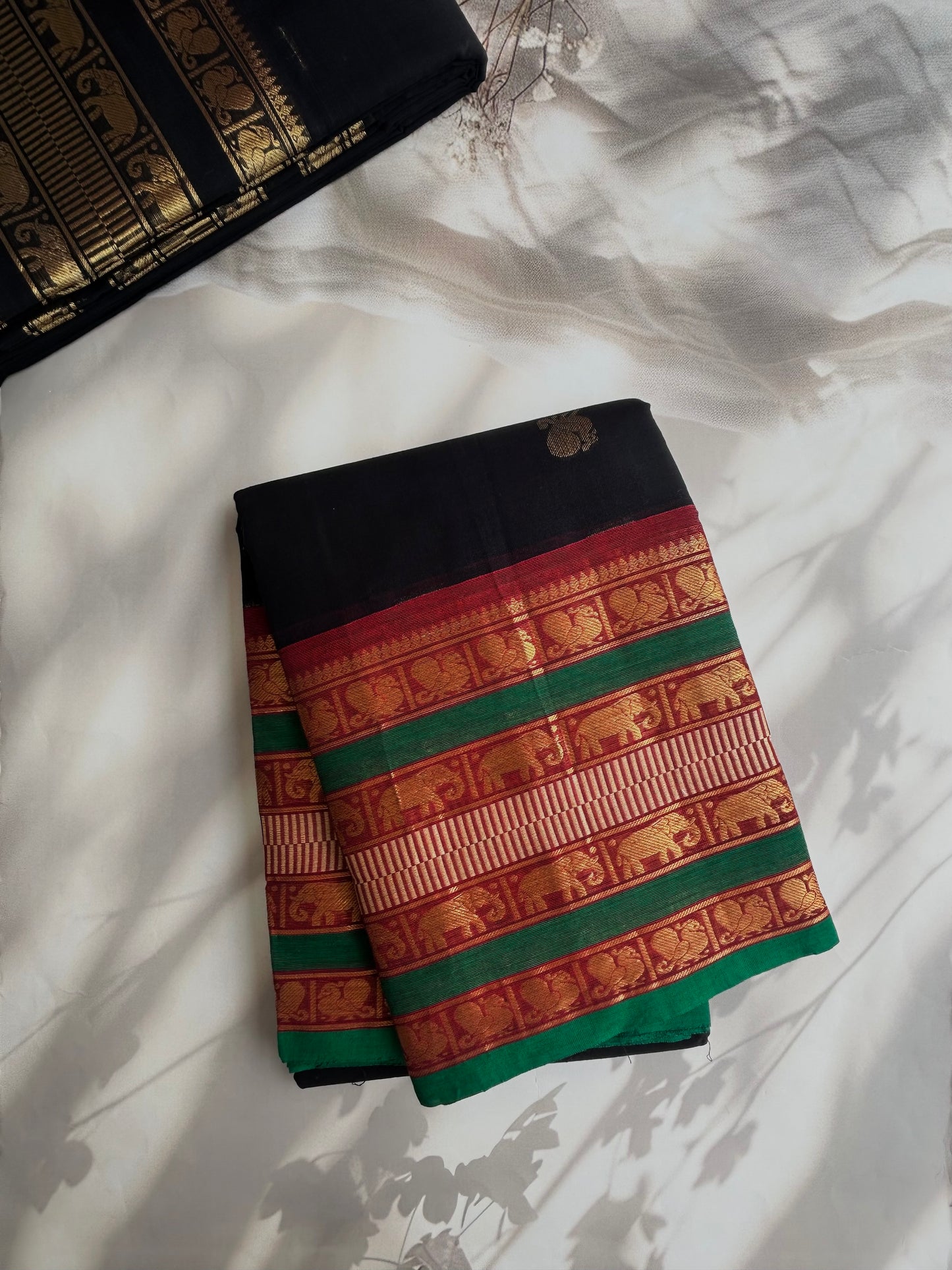 Kanchi cotton saree in butta weaves & grand pallu
