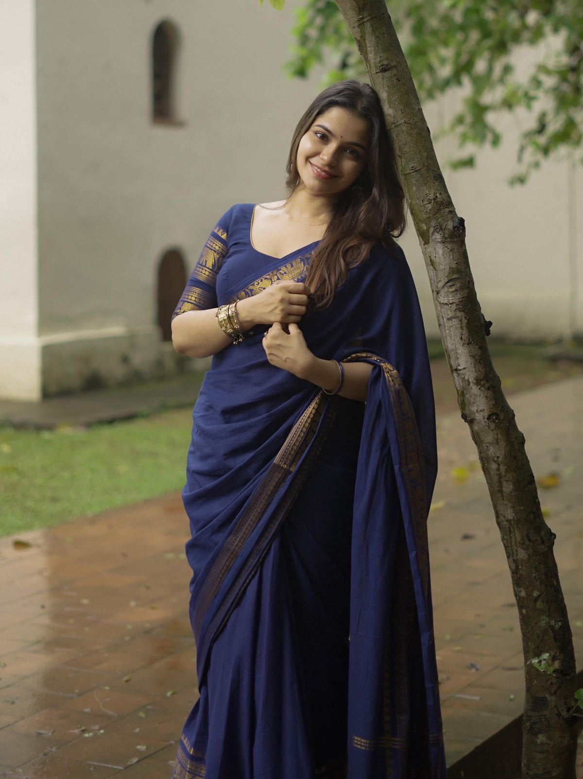 Sungudi saree with rettapett border - blue