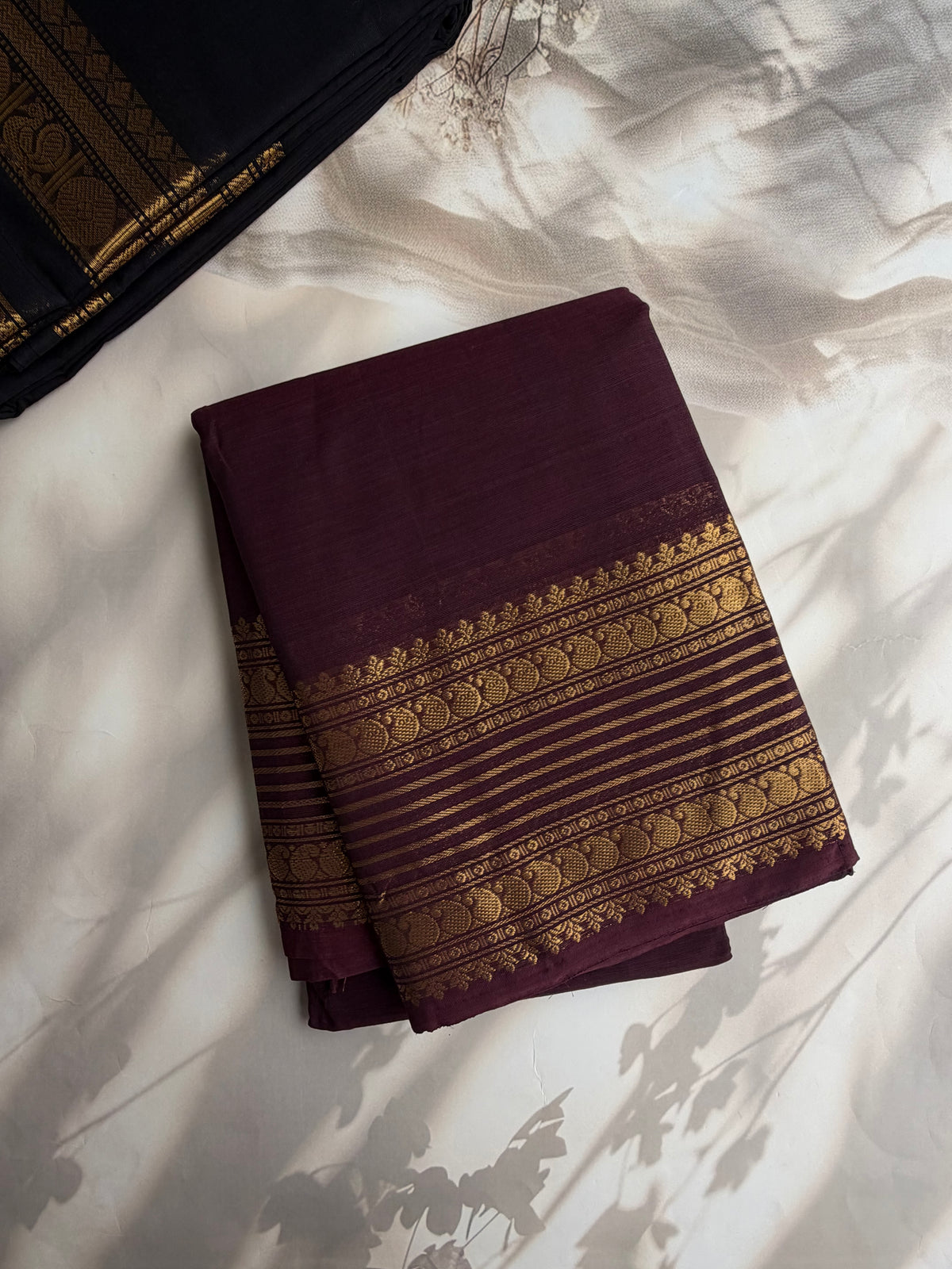 Kanchi cotton with zari weaves