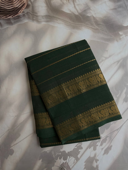 Kanchi cotton saree in Velthari pattern weaves - Green