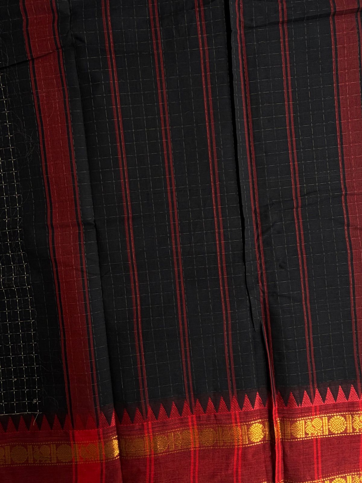 Kanchi cotton saree with korvai border