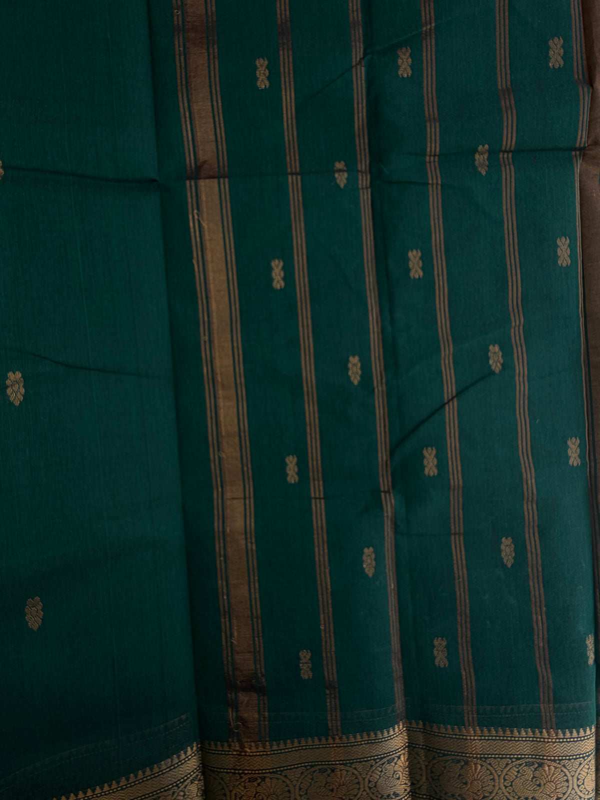 Kanchi cotton saree with butta weaves green