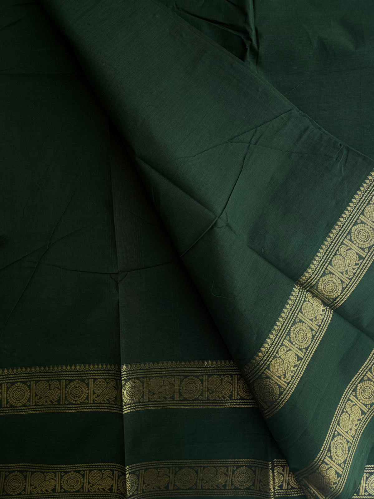 Kanchi cotton saree with rettapett border green