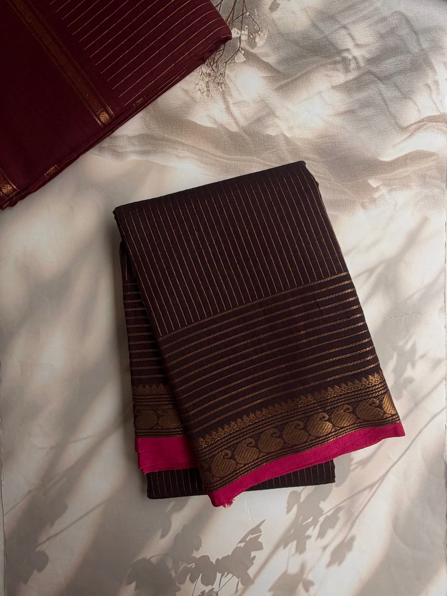 Kanchi cotton saree in Vairaoosi weaves brown
