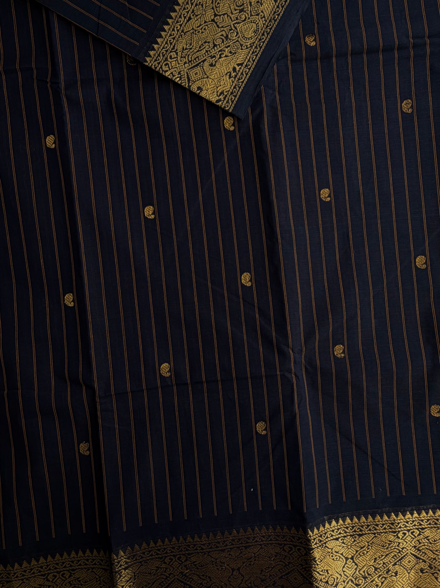 Kanchi cotton saree with butta weaves & stripes