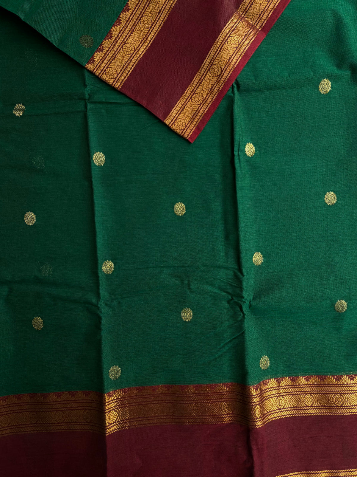 Kanchi cotton saree in butta weaves & grand pallu