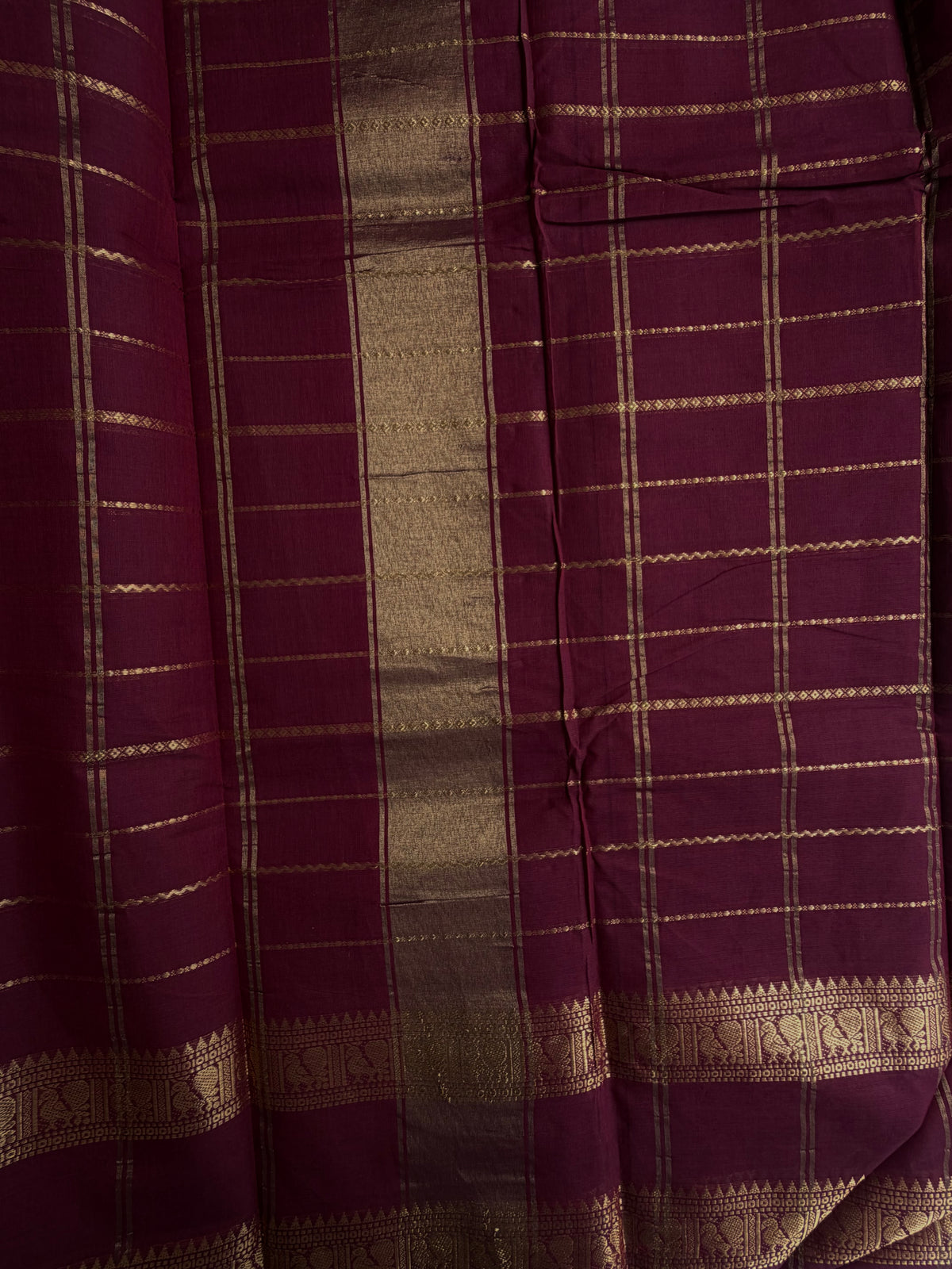 Kanchi cotton saree with Velthari pattern weaves maroon