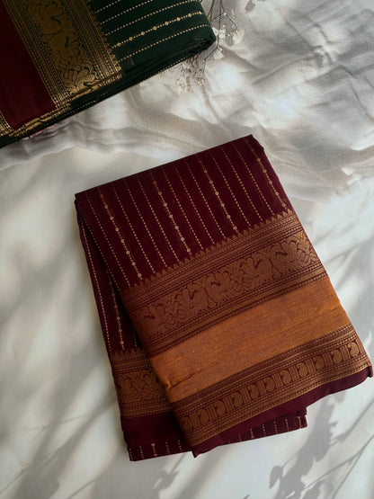 Kanchi Vairaoosi weaves saree - brown