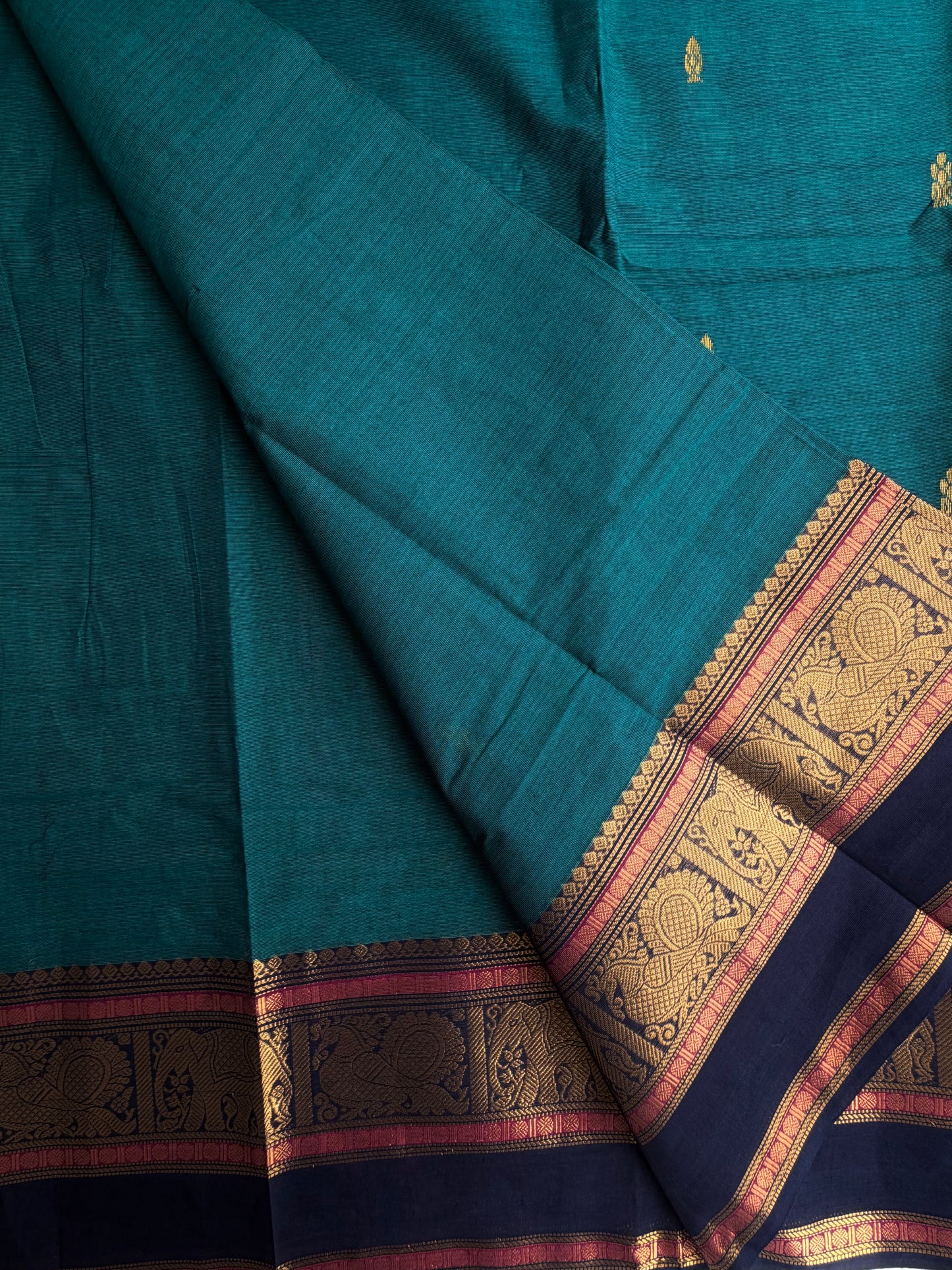 Kanchi cotton saree with butta weaves