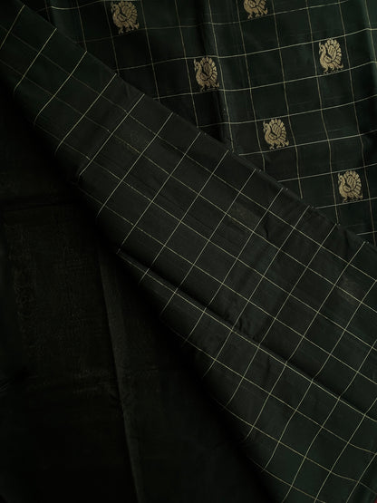 Kanchi cotton with zari weaves and grand pallu - dark green with maroon border