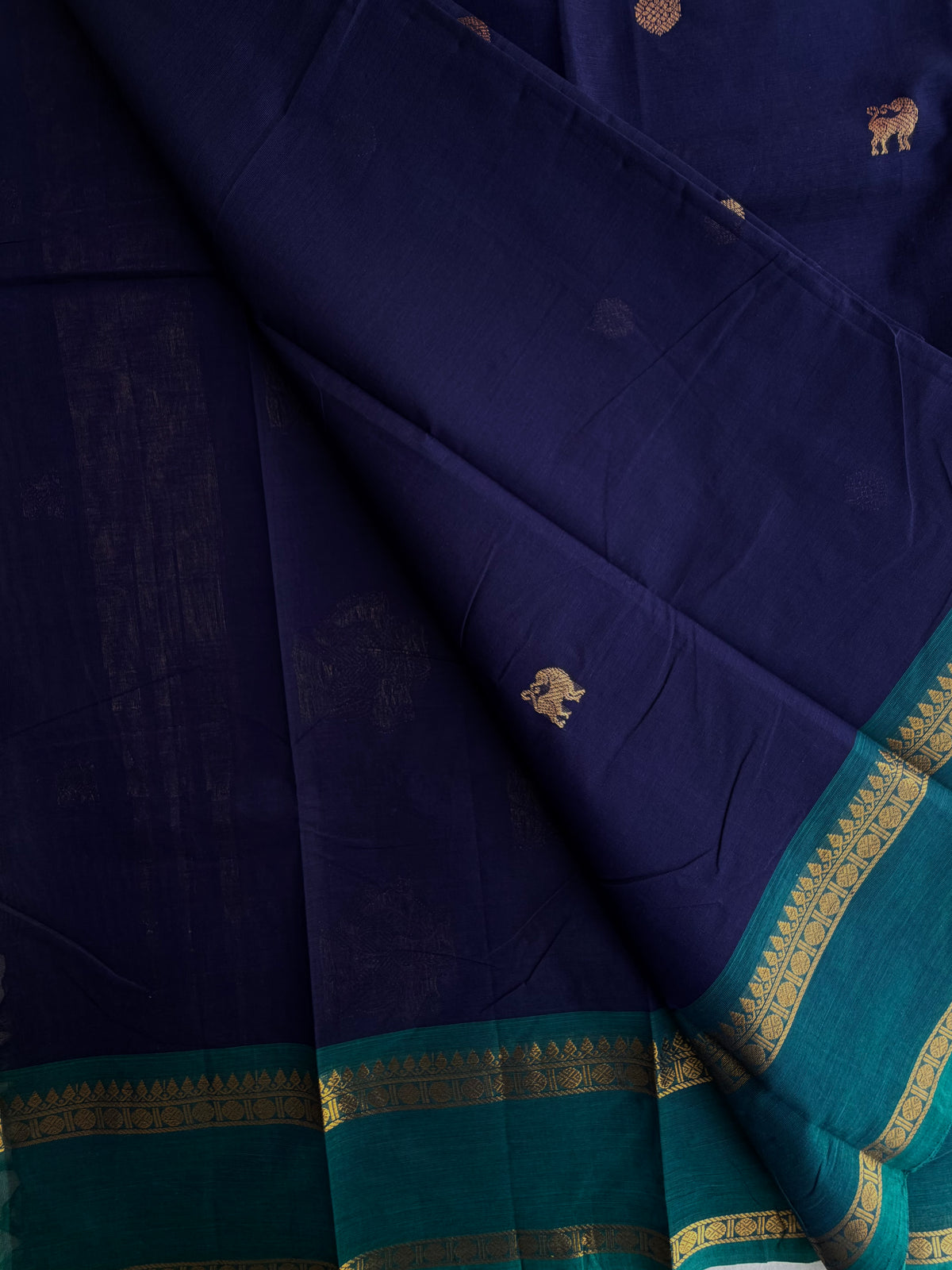 Kanchi cotton saree with butta weaves & zari pallu blue